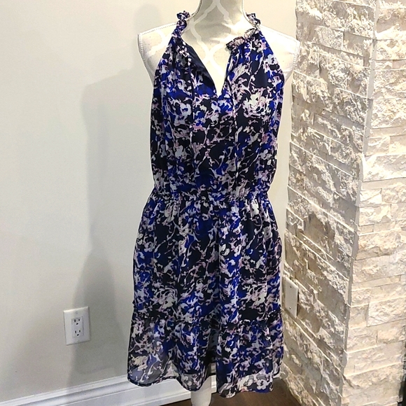 Patterned Fully lined dress Elastic waist and ruffled bottom - Picture 1 of 4